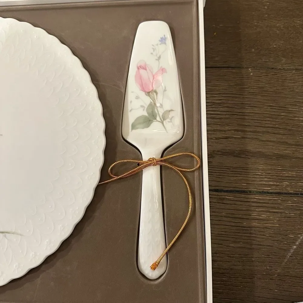 Mikasa April Rose Cake Server Plate & Slicer 1980s Vintage Bone China New‎